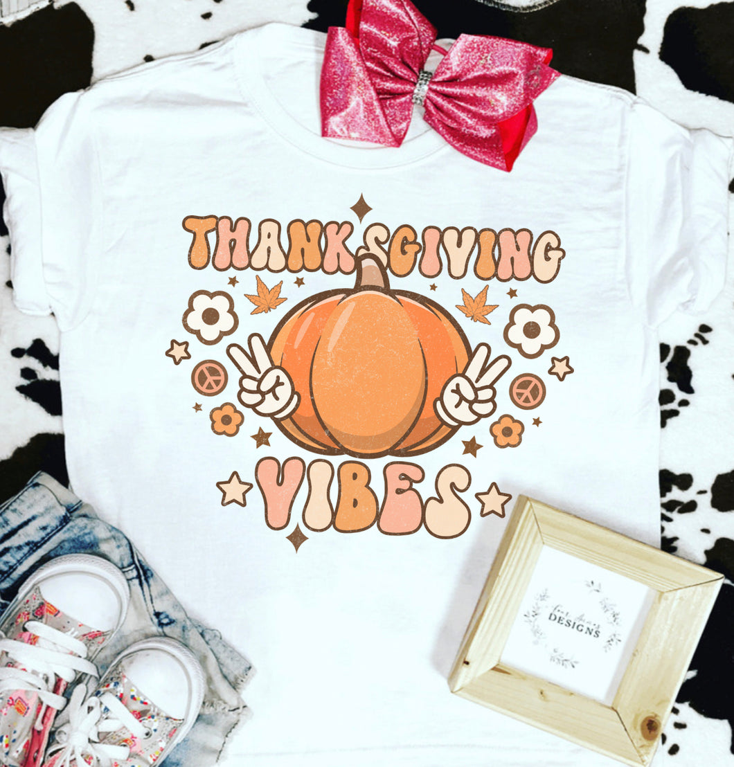 Thanksgiving vibes Retro tee